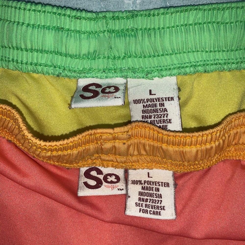 So lined athletic workout shorts - Picture 3 of 4